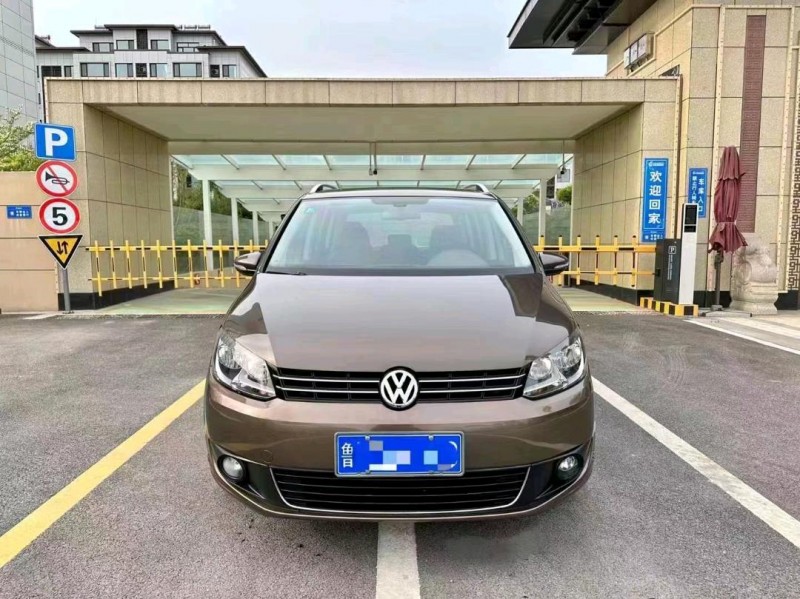 青岛14年大众途安1