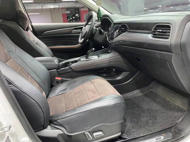 成都20年哈弗F77