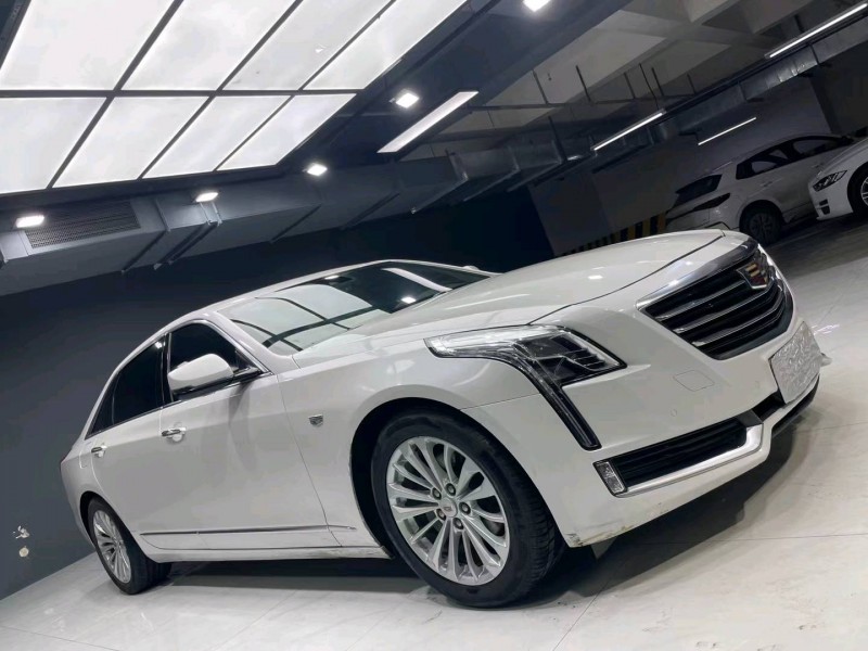 成都16年凯迪拉克CT63