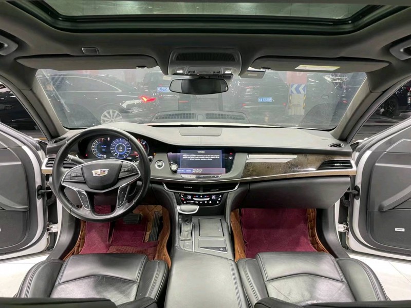 成都16年凯迪拉克CT66