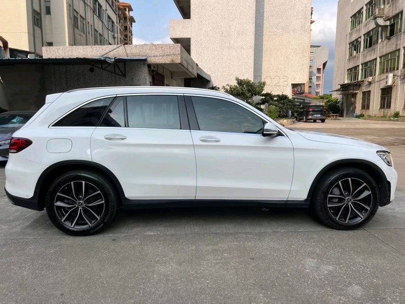 中山21年奔驰GLC2