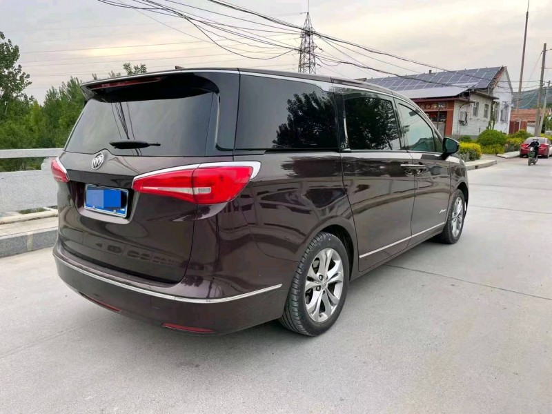 青岛17年别克GL83