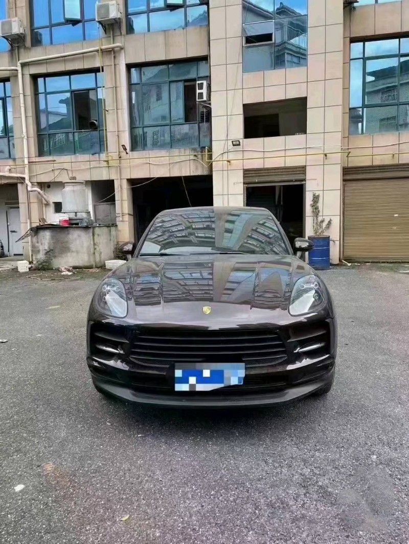 深圳20年保时捷Macan1