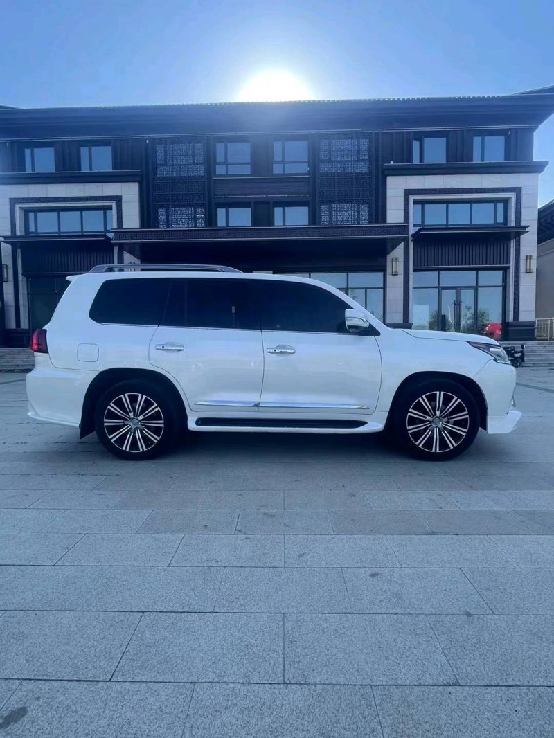 青岛11年雷克萨斯LX4