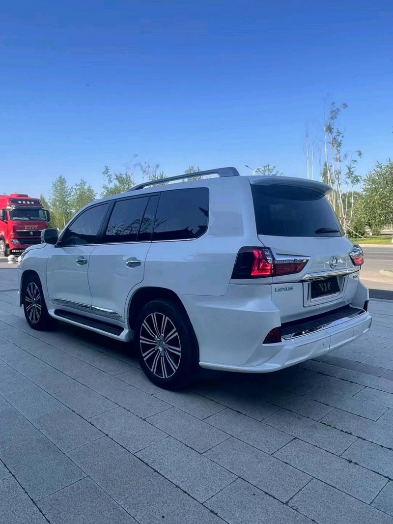 青岛11年雷克萨斯LX8