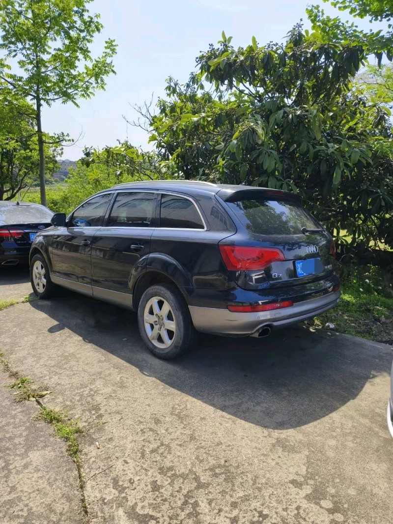 广州13年奥迪Q77