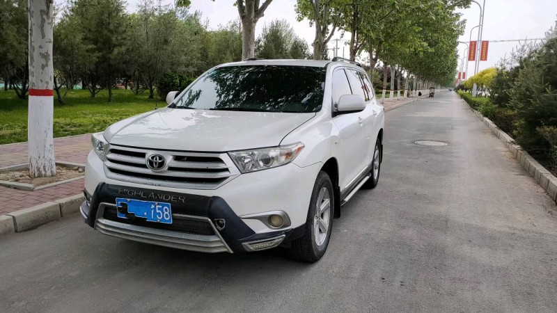 保定13年丰田汉兰达2