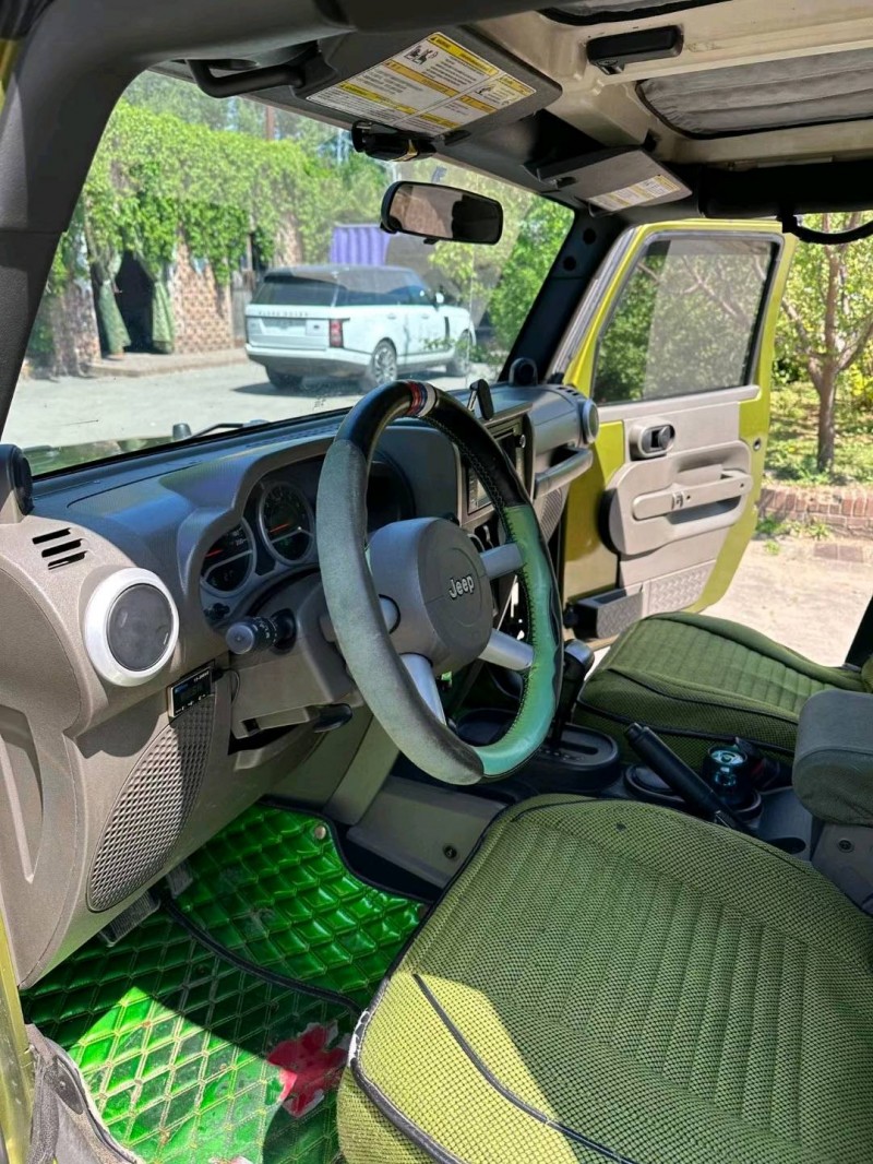 沈阳08年Jeep牧马人9