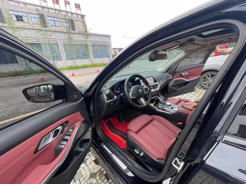 重庆21年宝马3系4