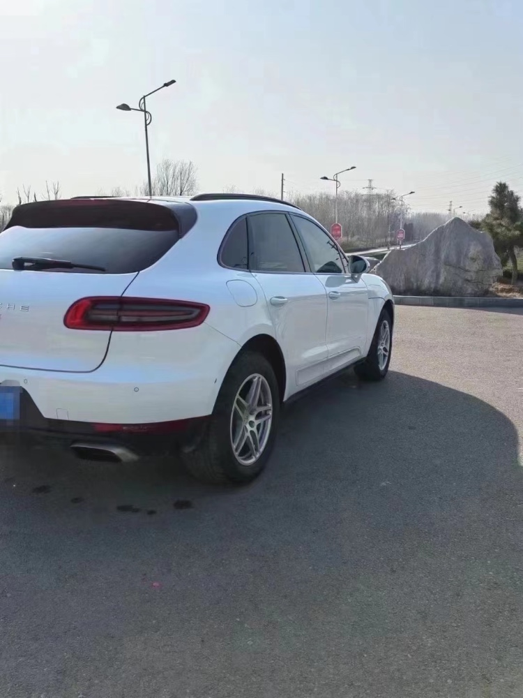 宜春16年保时捷Macan5