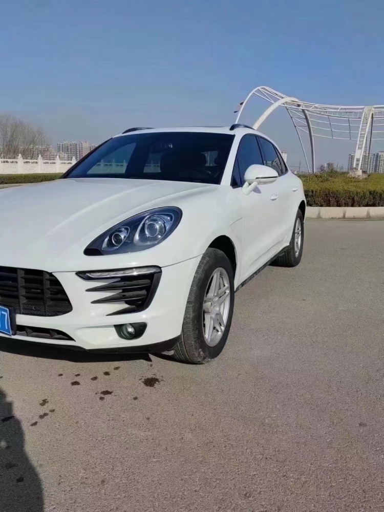宜春16年保时捷Macan7