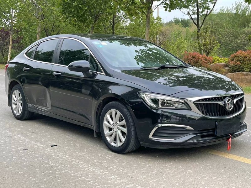 徐州17年别克威朗2