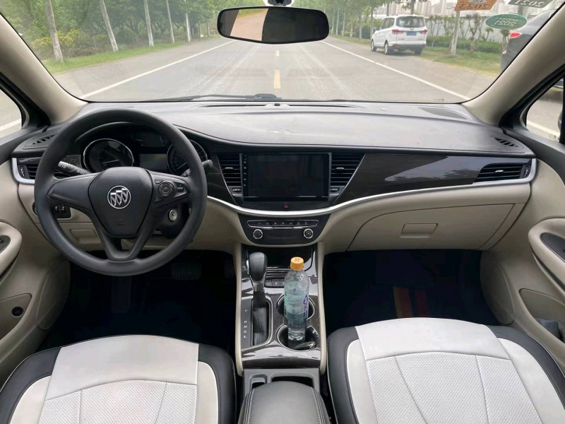 徐州17年别克威朗4