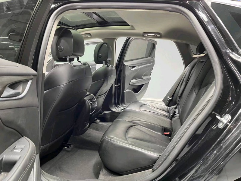 成都20年别克君越4