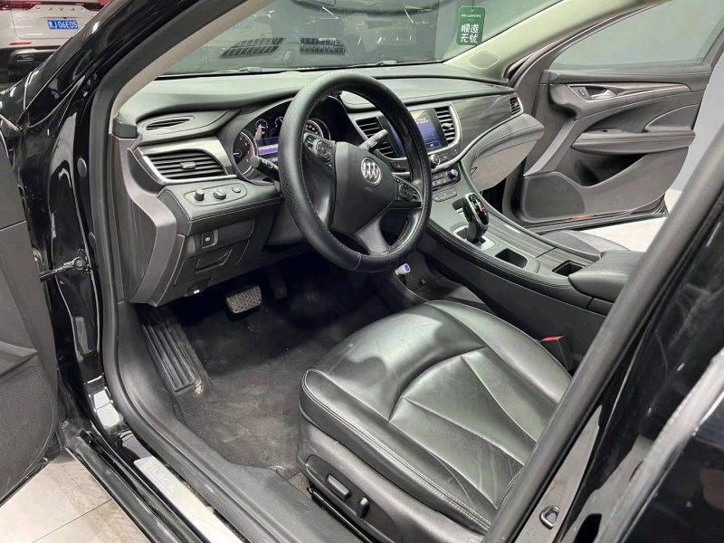 成都20年别克君越5