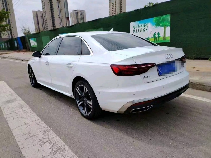 成都20年奥迪A4L4