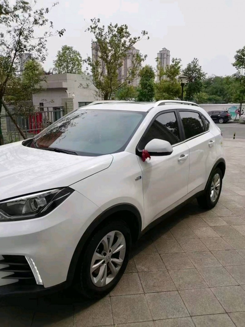 成都18年名爵锐腾2