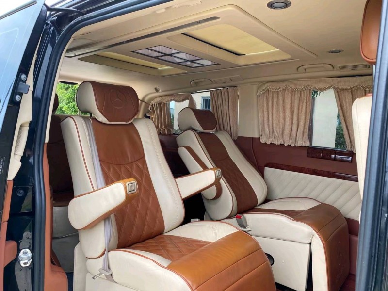 徐州16年奔驰威霆7