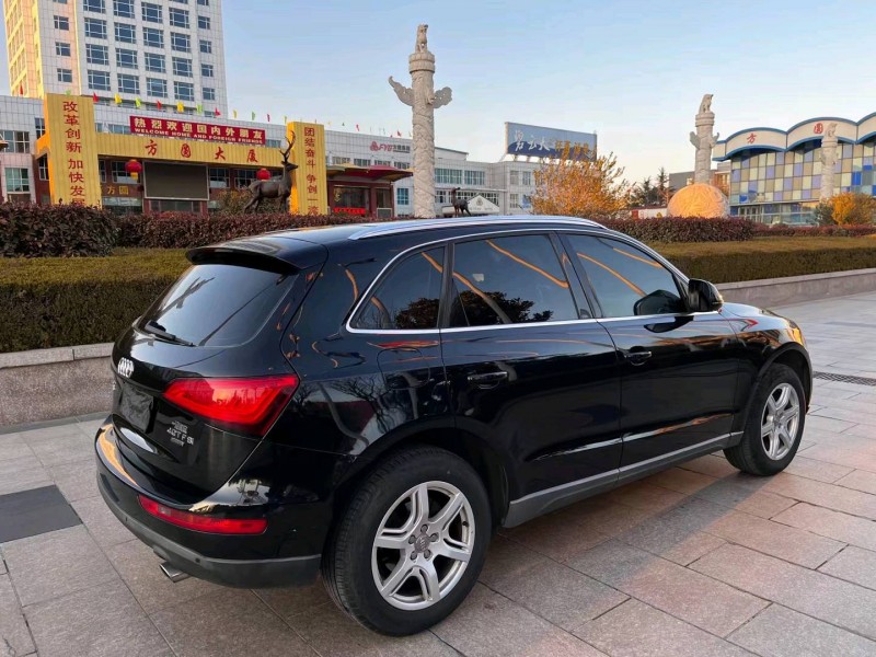 济南10年奥迪Q58