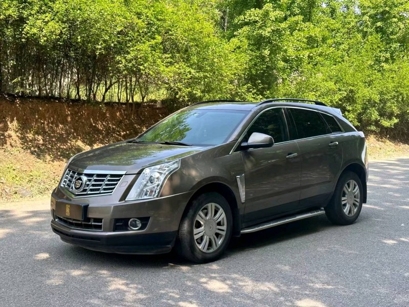 济宁14年凯迪拉克SRX2