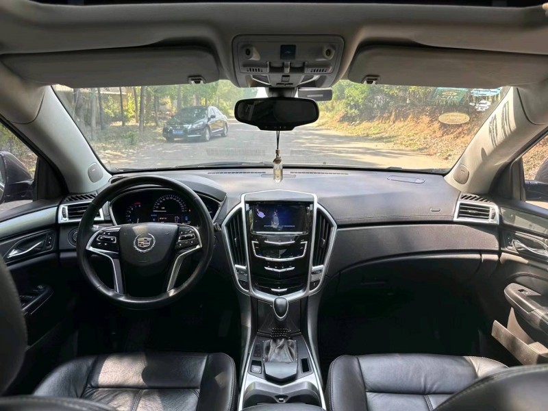 济宁14年凯迪拉克SRX7