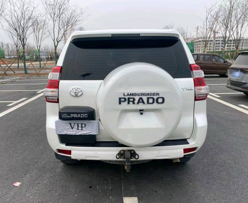 济宁15年丰田普拉多9