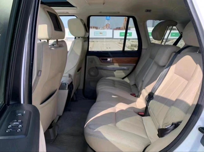 广州11年路虎揽胜运动6