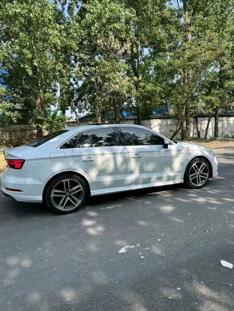 济南18年奥迪A33