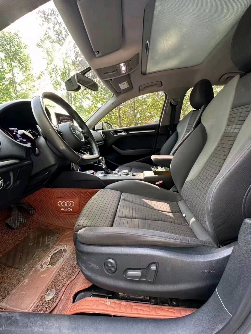 济南18年奥迪A38