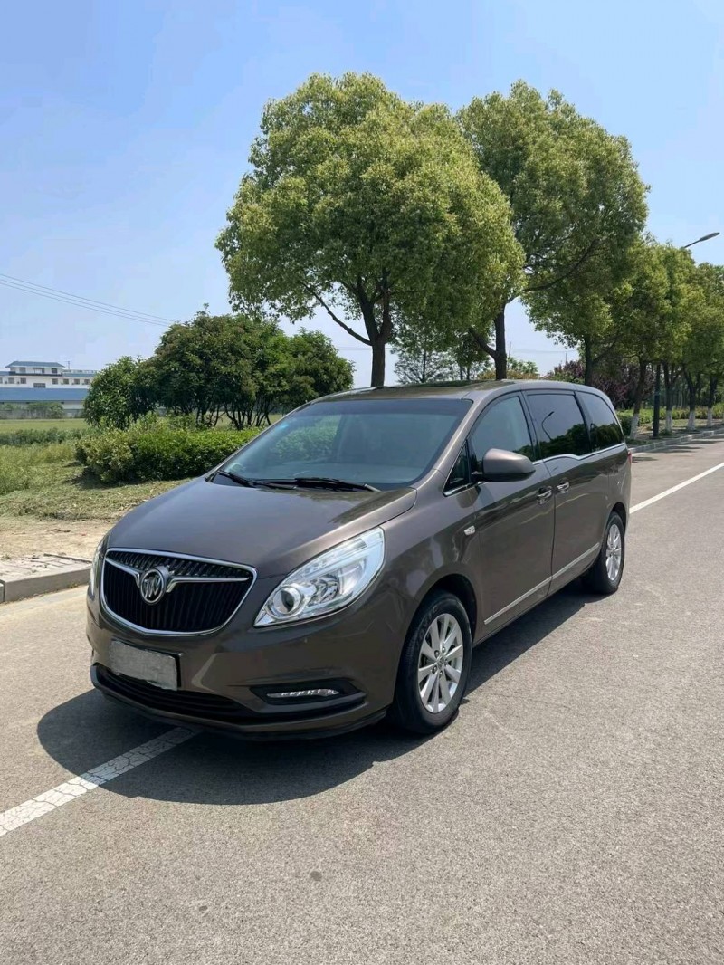 盐城17年别克GL82