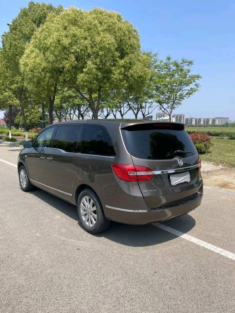 盐城17年别克GL86