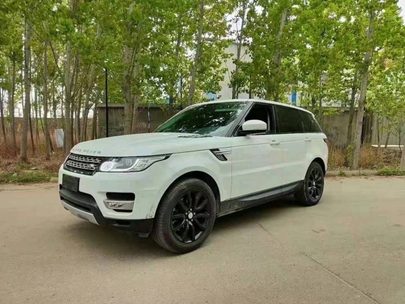 青岛14年路虎揽胜运动3