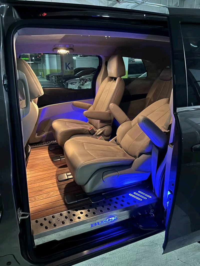 石家庄19年别克GL84