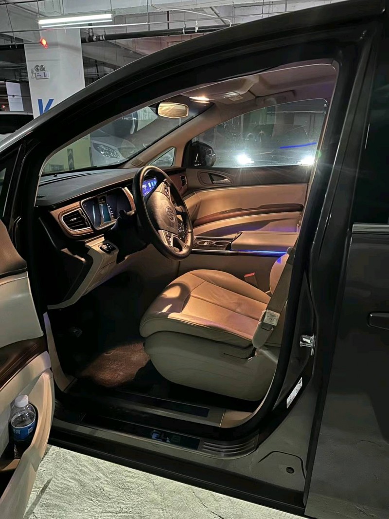 石家庄19年别克GL85