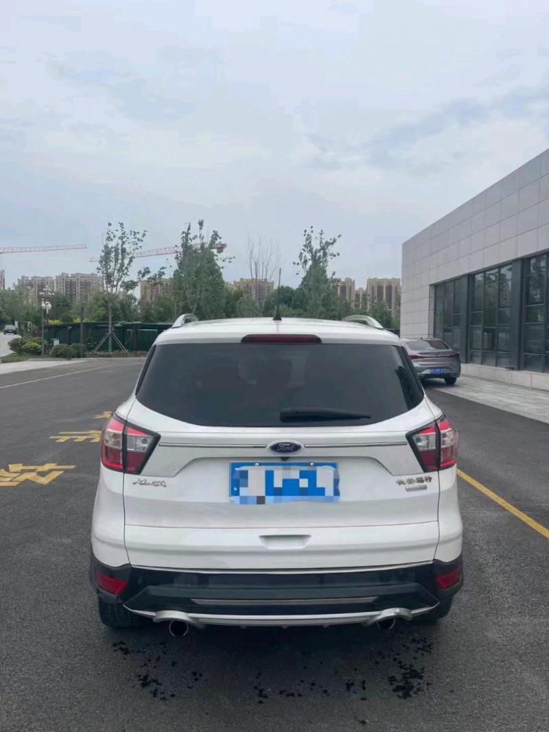 青岛16年福特翼虎2