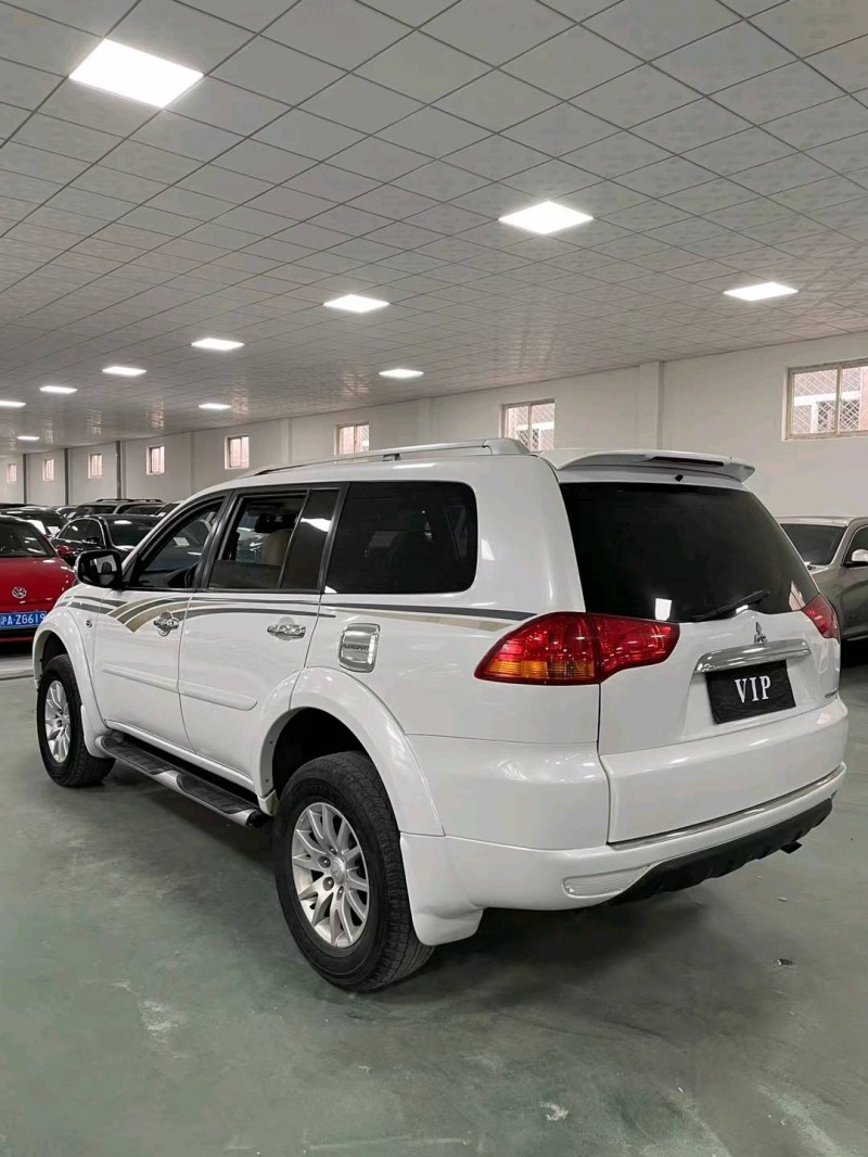 廊坊15年三菱帕杰罗·劲畅4