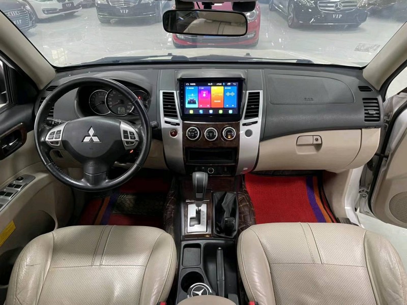 廊坊15年三菱帕杰罗·劲畅6