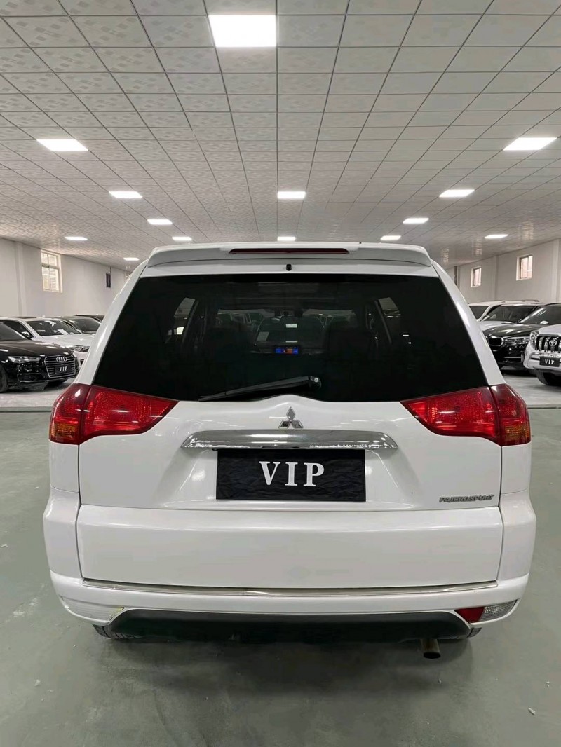 廊坊15年三菱帕杰罗·劲畅9