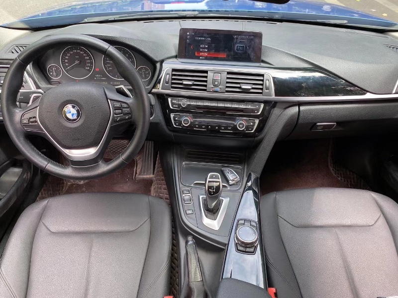 成都17年宝马3系5