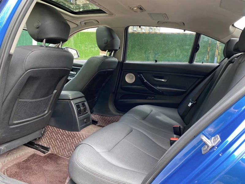 成都17年宝马3系6