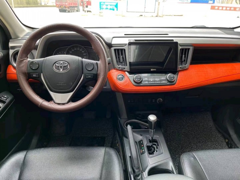 榆林19年丰田RAV45