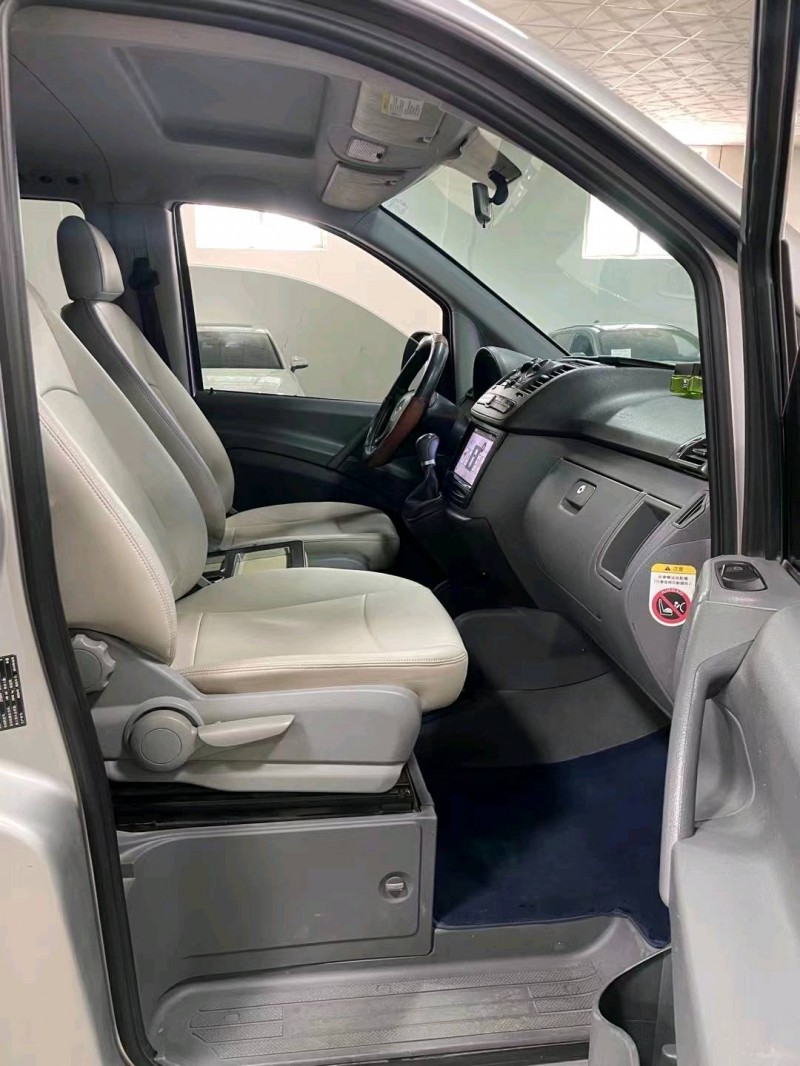 廊坊11年奔驰威霆4