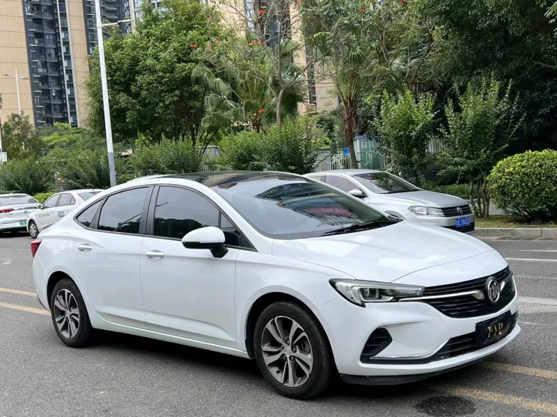 深圳21年别克威朗2