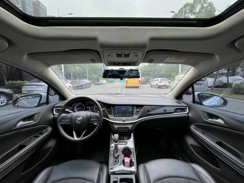 深圳21年别克威朗7