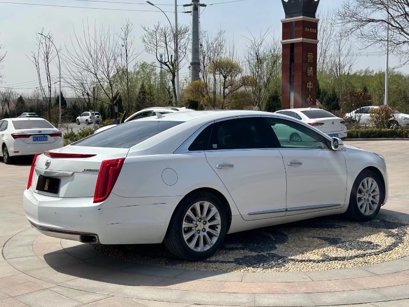 青岛15年凯迪拉克XTS3