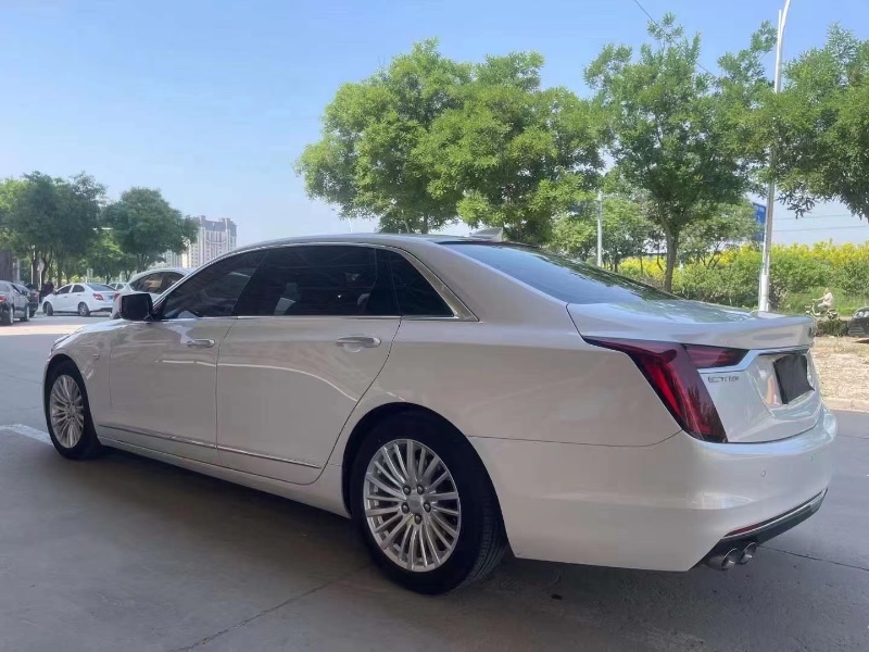 石家庄20年凯迪拉克CT66