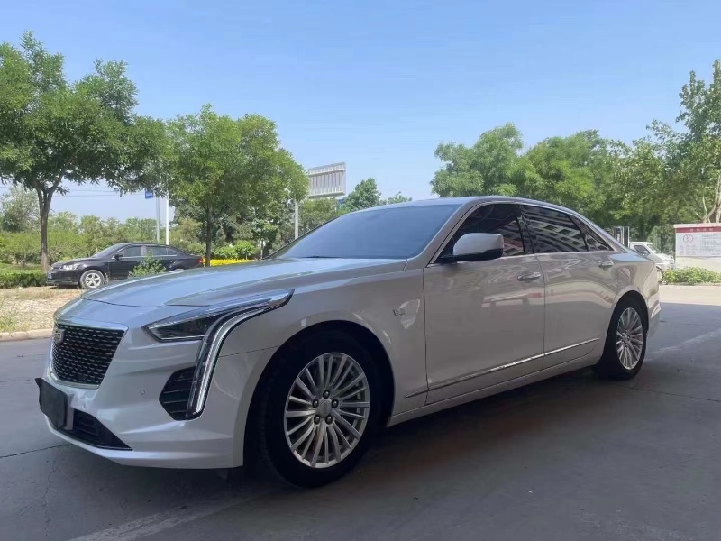 石家庄20年凯迪拉克CT68