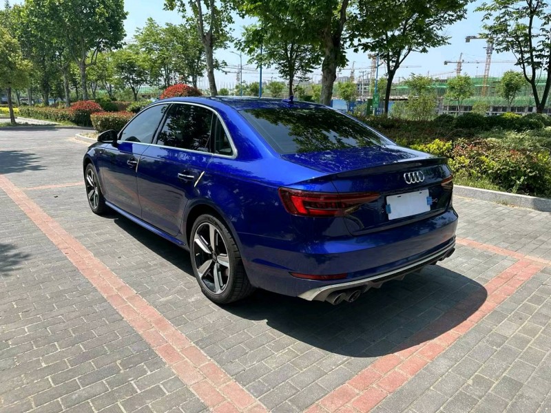 徐州16年奥迪A4L5