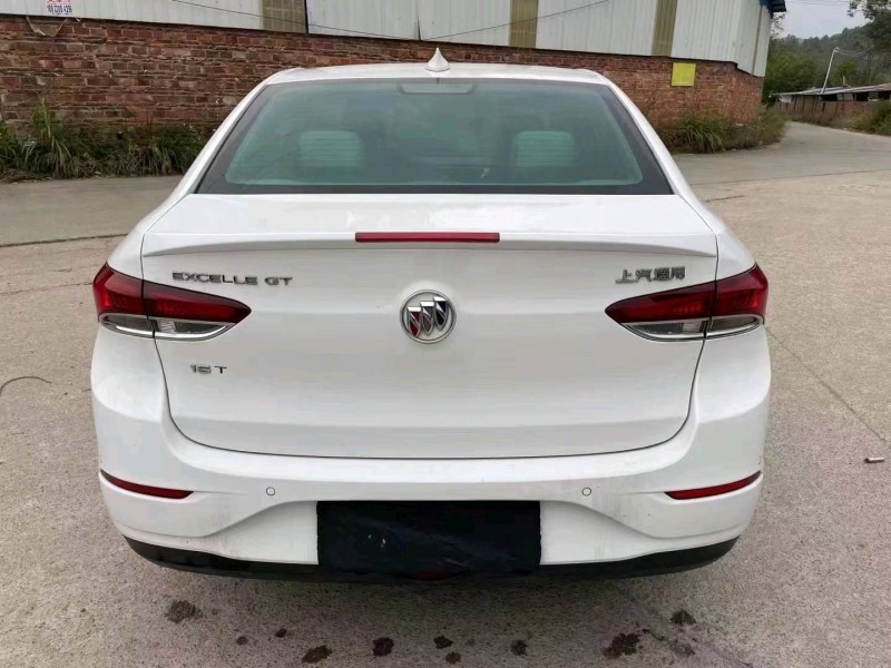 深圳19年别克英朗8