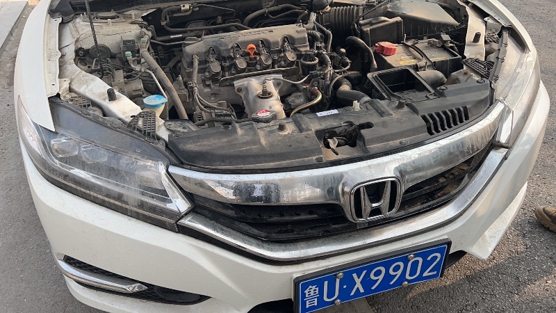 青岛17年本田思铂睿3